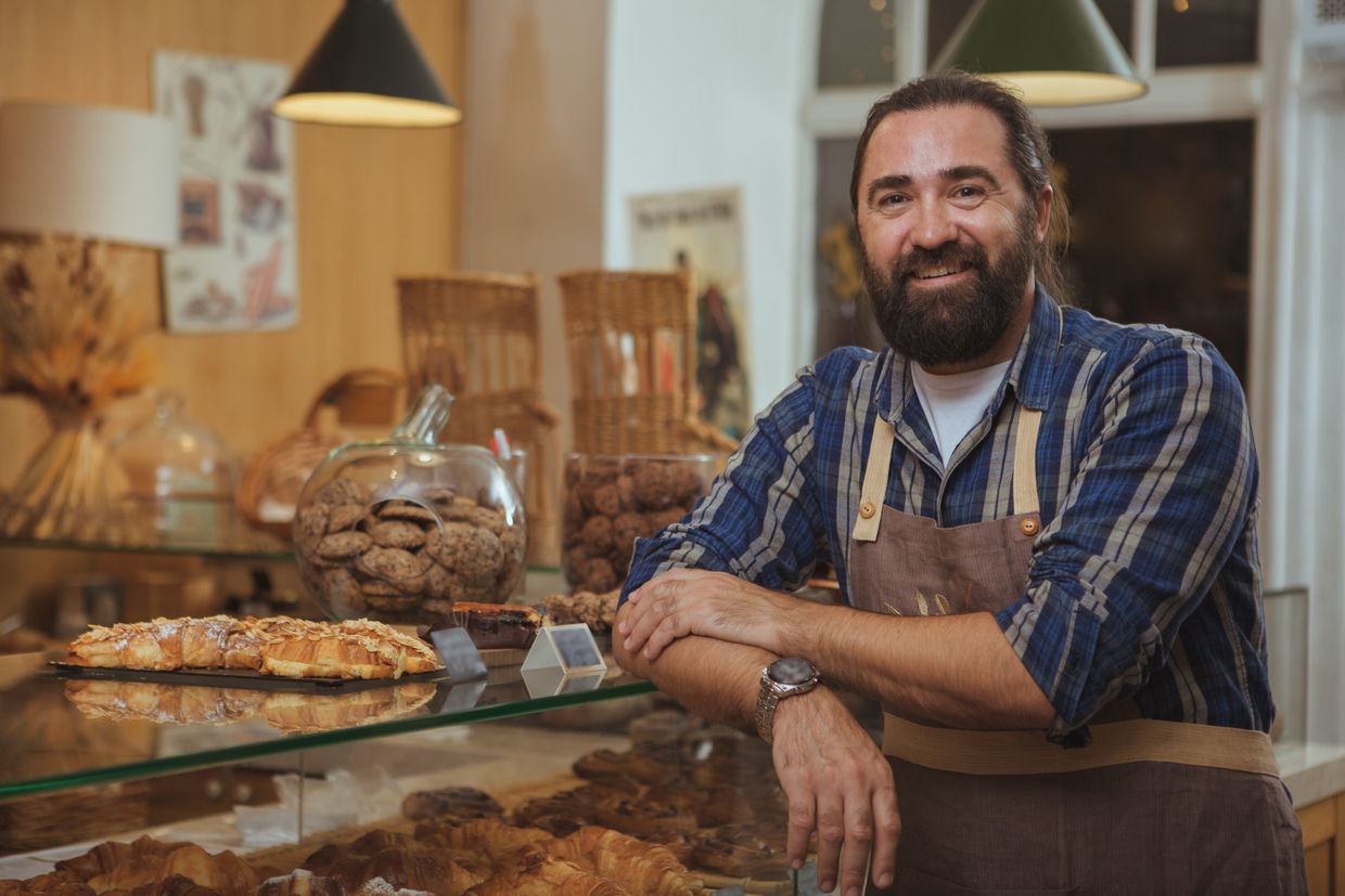 baker at till